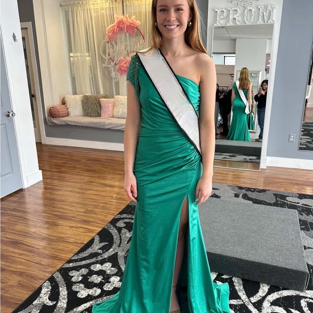 Ava Presley Green Gown